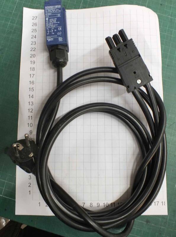 Grenztaster Endschalter XCKN2110P20 mit Kabel und Stecker verm. unbenutzt neuwer