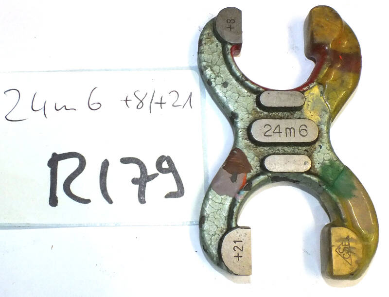 Grenzrachenlehre 24 mm doppels. 24m6 +8/+21 gebraucht Rachenlehre  R/79