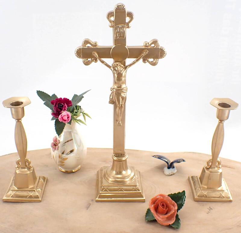 Jesus Altarkreuz mit 2 Beistellern Metallguss goldfarben 34 cm hoch H204