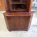 Eckschrank Vitrine Biedermeier ca 1920 Nußbaumfurnier sehr guter Zustand