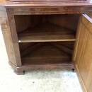 Eckschrank Vitrine Biedermeier ca 1920 Nußbaumfurnier sehr guter Zustand