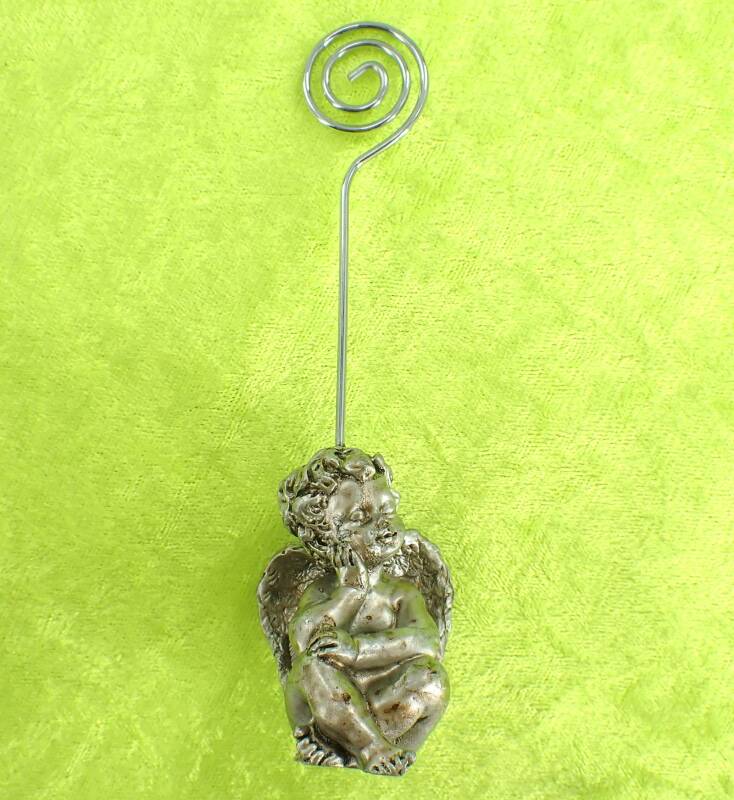 sitzender Engel / Putte als Karten- Fotohalter silberfarben 12,5/5 cm hoch