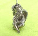 sitzender Engel / Putte als Karten- Fotohalter silberfarben 12,5/5 cm hoch