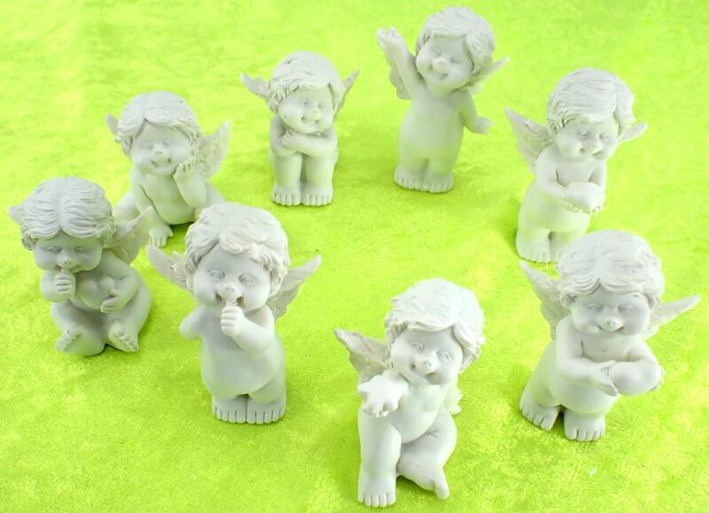 8 verschiedene lustige Engelchen im Set 6 bis 9 cm hoch Kunststein