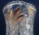 schöne ältere Glasvase mit Verzierungen und goldenen Blättern 16 cm hoch H305