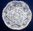 ältere dekorative verzierte rund Glasschale Durchmesser 18,5 cm H309