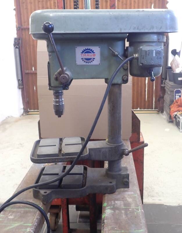 gebrauchte AEG TBK-13 Tischbohrmaschine 60er Jahre funktionsfähig 50 kg H318