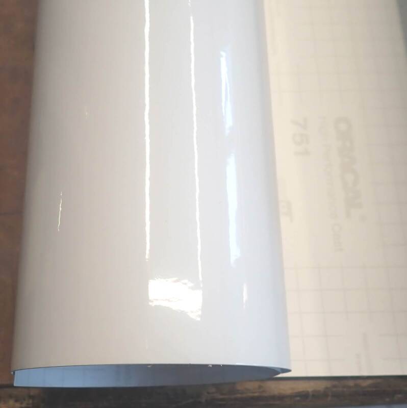 Folienrest Restrolle Hochleistungsfolie Oracal 751_109 hull white 400 x 31 cm