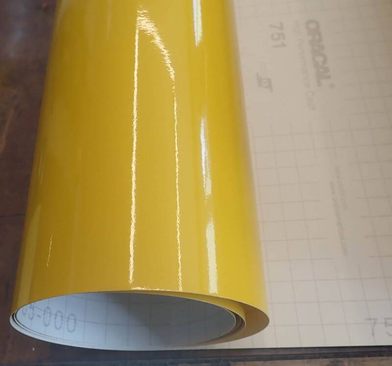 Folienrest Restrolle Hochleistungsfolie Oracal 751_019 signalgelb 400 x 31 cm
